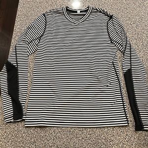 Men’s medium Lululemon longsleeve shirt